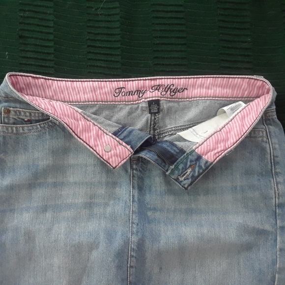 Tommy Hilfiger Denim Skirt Size 2 - Picture 3 of 3